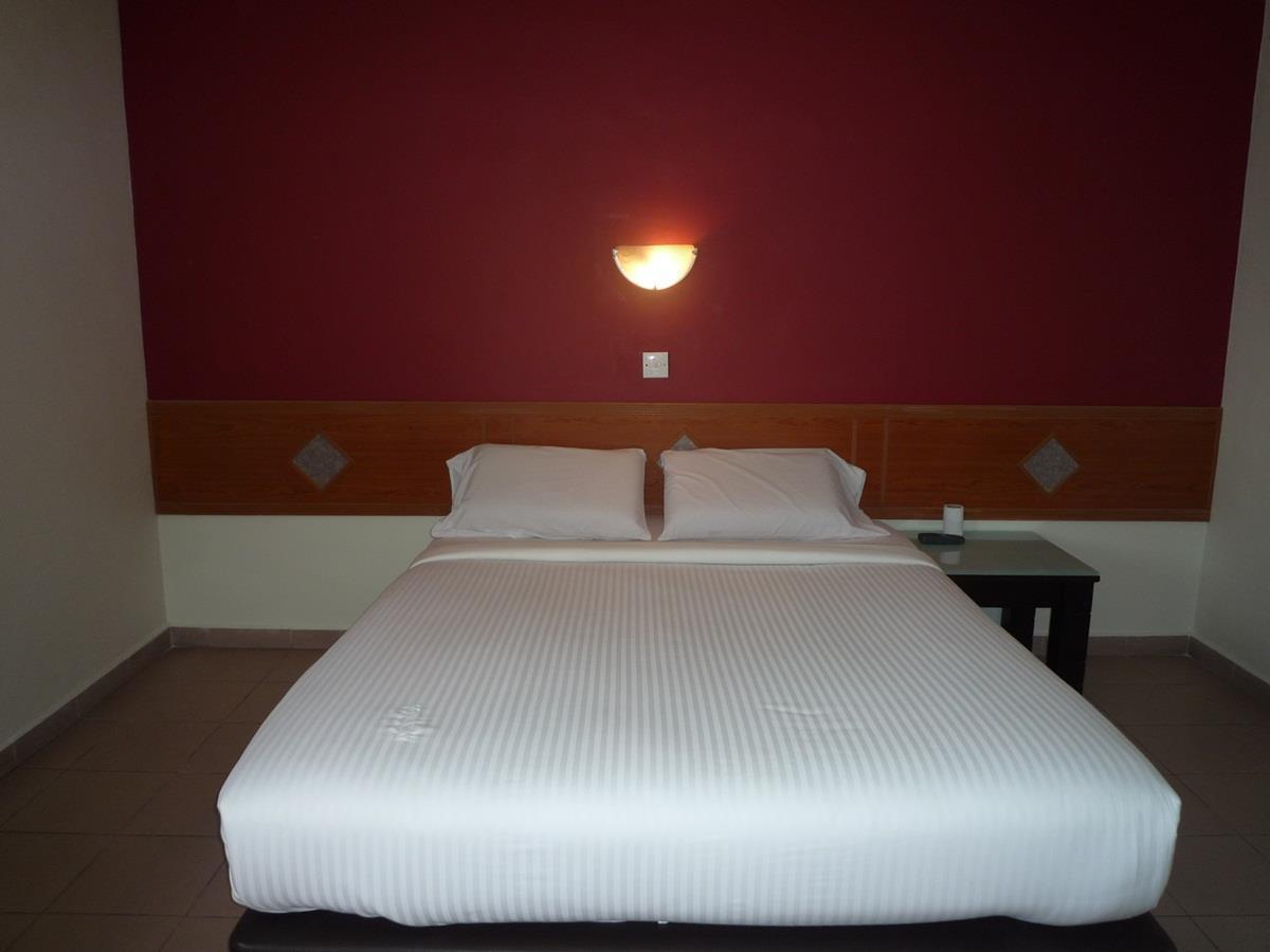 Lotus Hotel Джохор Бахру Екстериор снимка